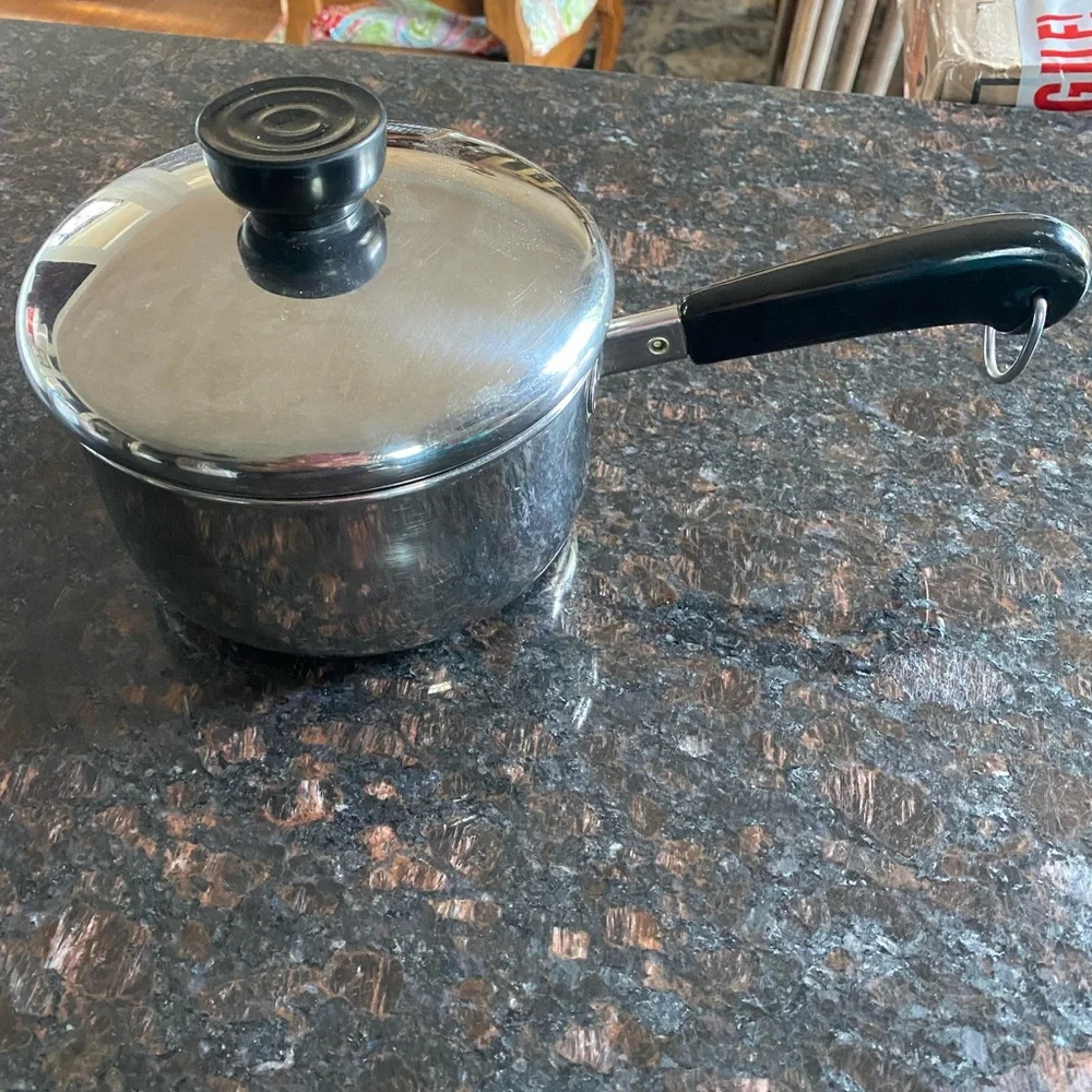 1 Revere Ware 1 Quart Stainless Steel Pan